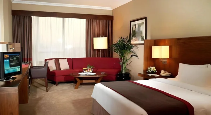 Дубай: Jumeira Rotana Hotel