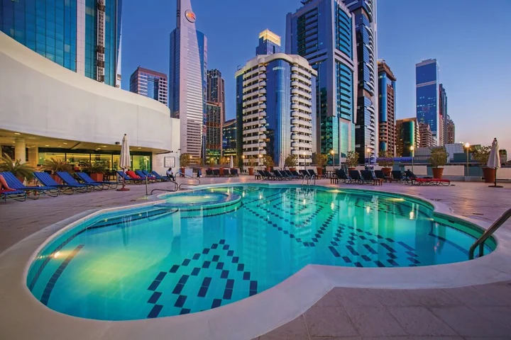 Дубай: Отель Towers Rotana