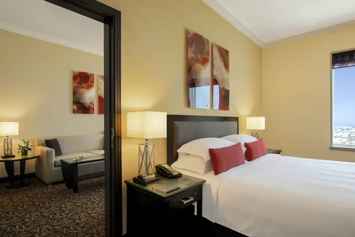 Дубай: Отель Towers Rotana