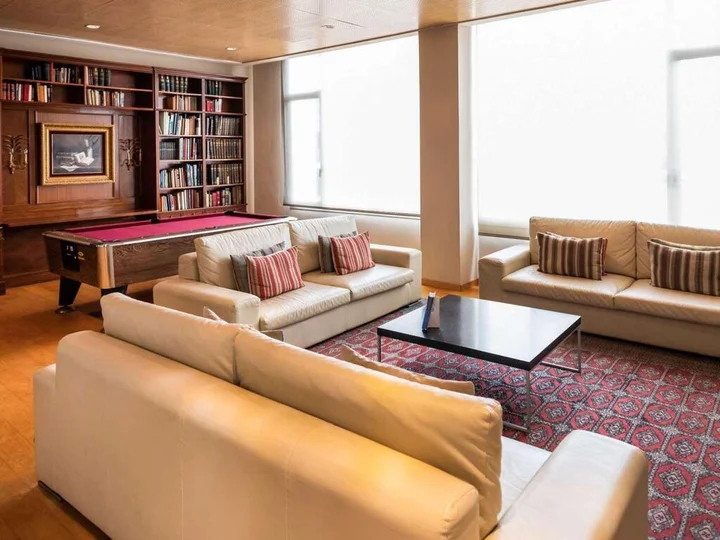 Дубай: Отель Towers Rotana