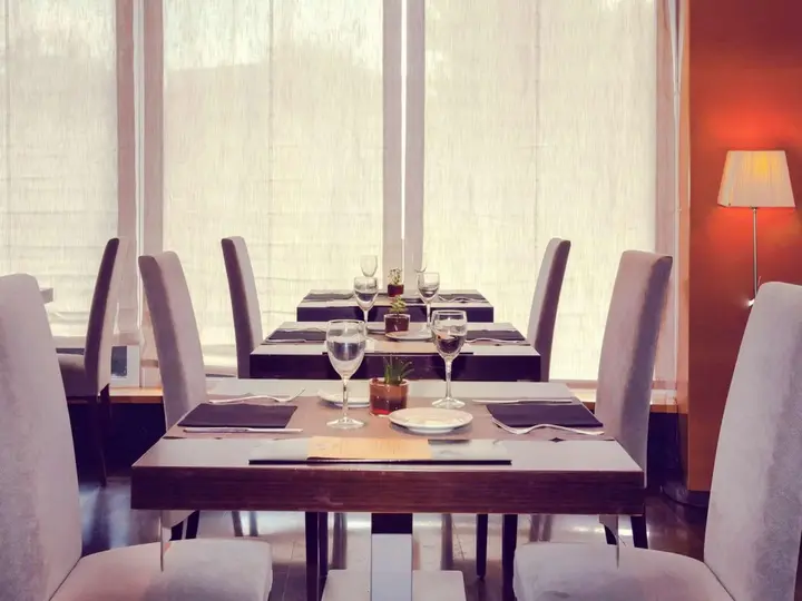Дубай: Отель Towers Rotana