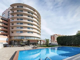 Дубай: Отель Towers Rotana