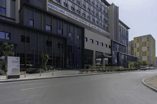 Дубай: Relaxing Apartment Balcony Close to Miracle Garden 4911