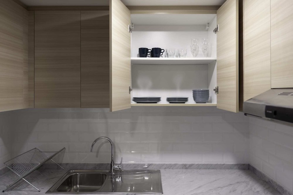 Дубай: Desert View Spacious Layout Pool & Gym 4914