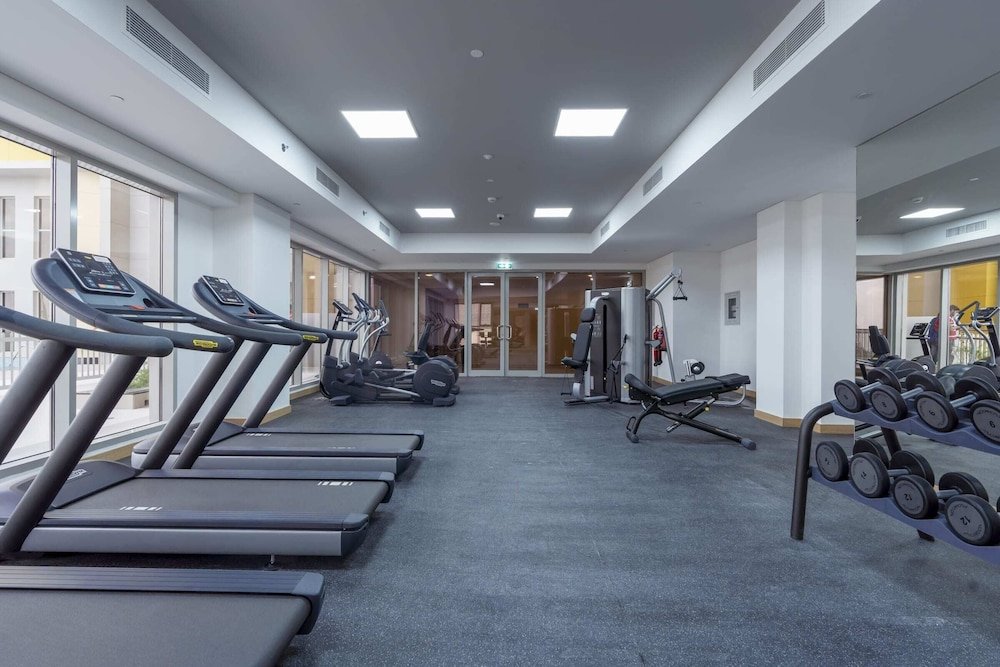 Дубай: Desert View Spacious Layout Pool & Gym 4914
