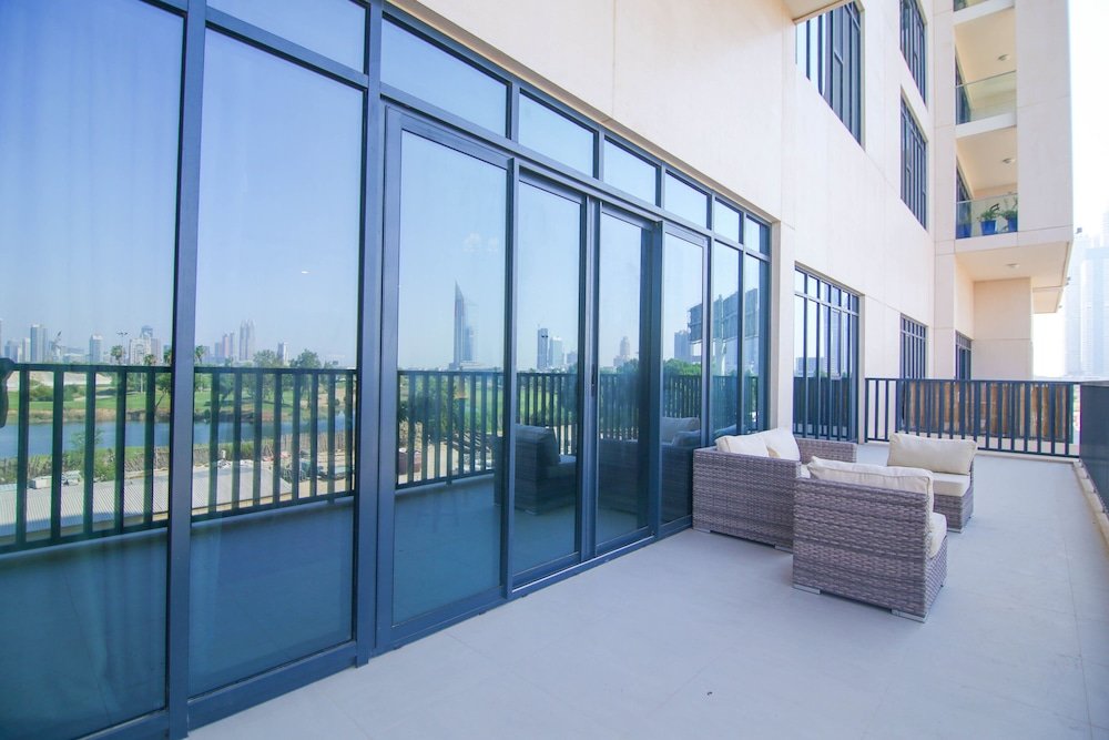 Дубай: Luxbnb Vidaresidences Golfcourseview3Bdr