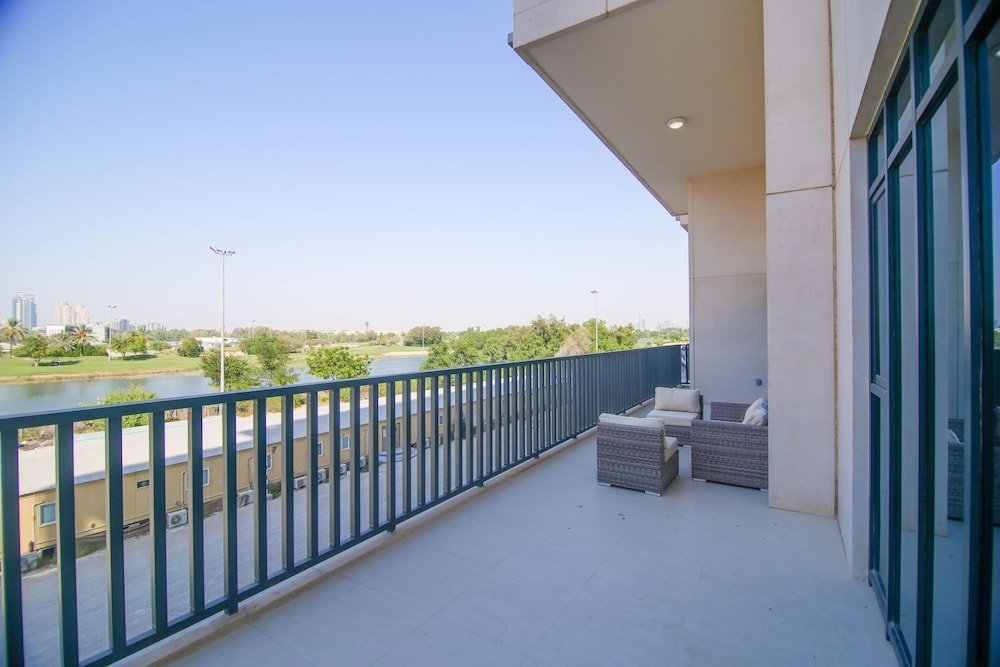 Дубай: Luxbnb Vidaresidences Golfcourseview3Bdr