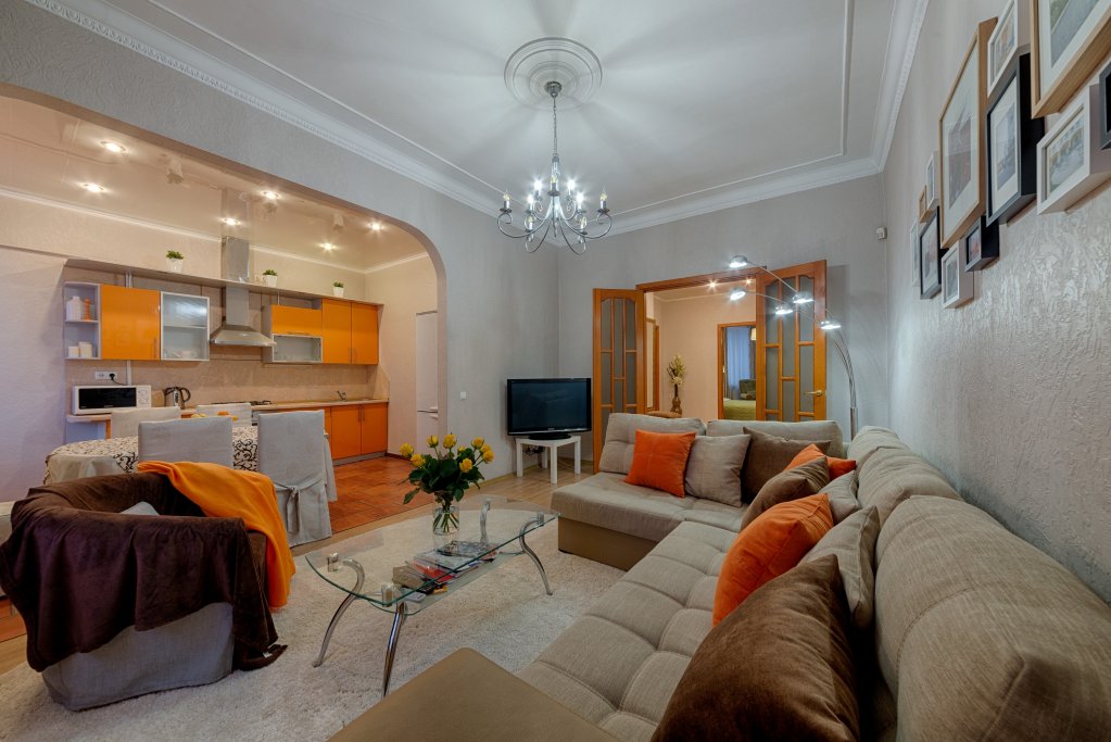 Апартаменты 4-комнатные HomeApart пр-т Независимости, 14 — фото 6