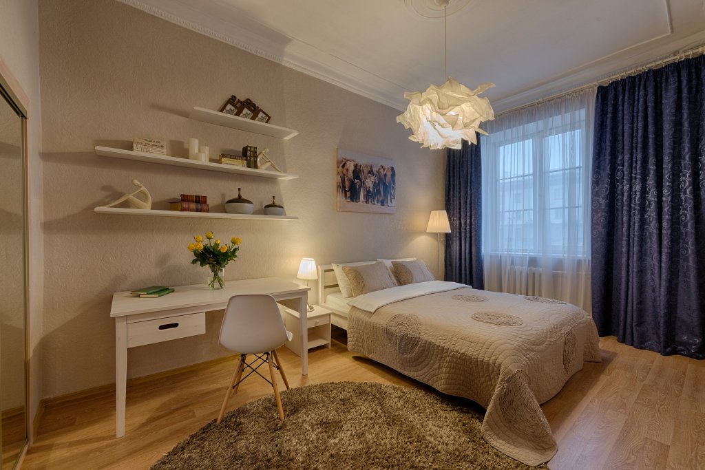 Минск: Апартаменты 4-комнатные HomeApart пр-т Независимости, 14