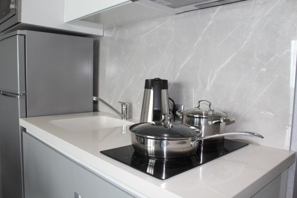 Батуми: Black Sea View Apartment In Batumi Beach Tower