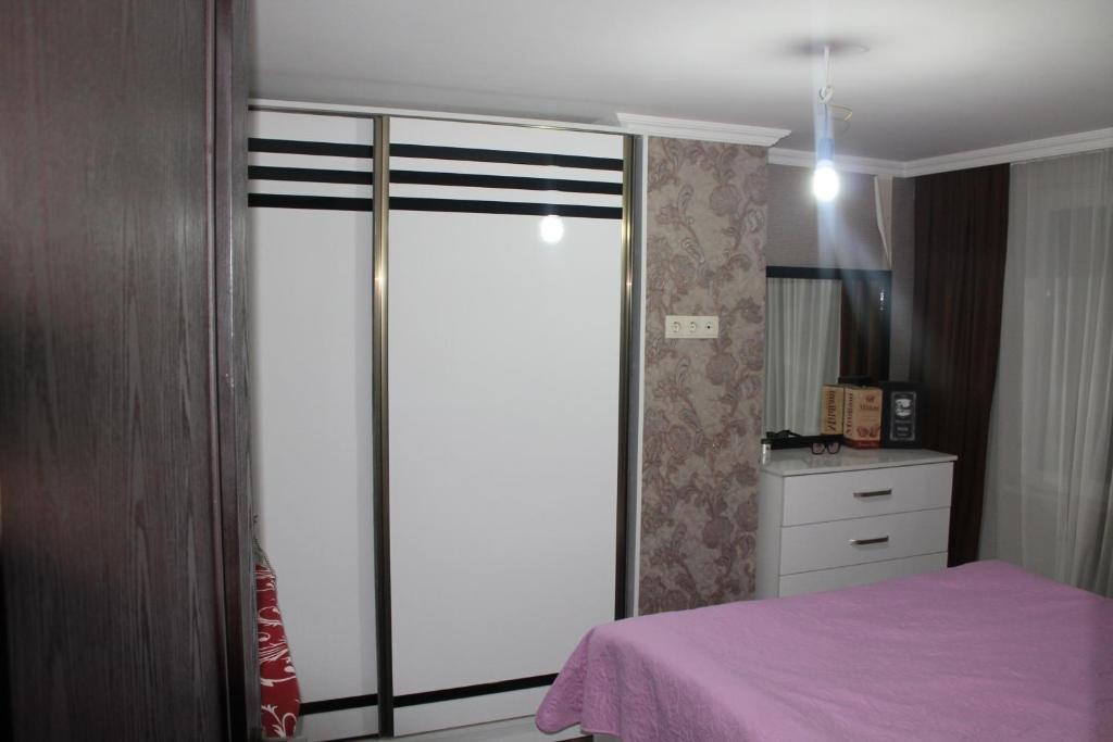 Батуми: Apartment on Chavchavadze Street