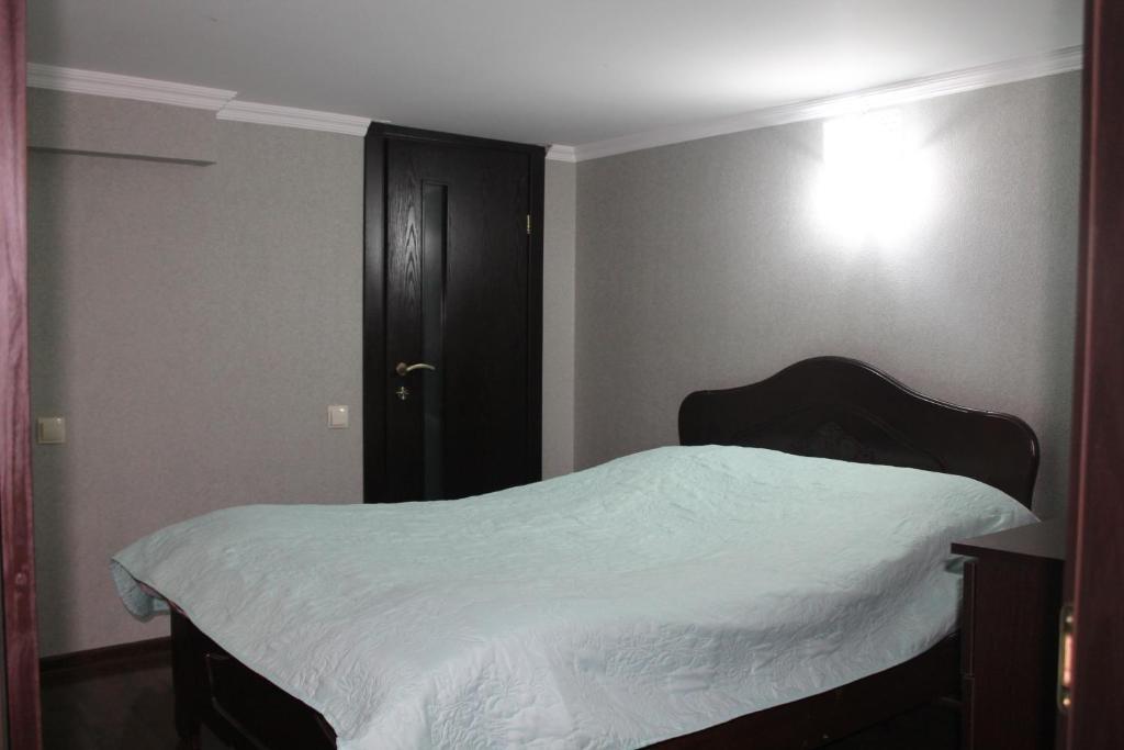 Батуми: Apartment on Chavchavadze Street