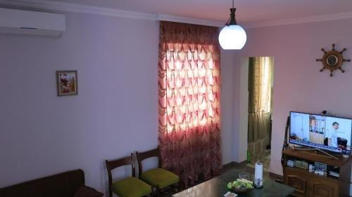 Батуми: Guest House Adlia 14