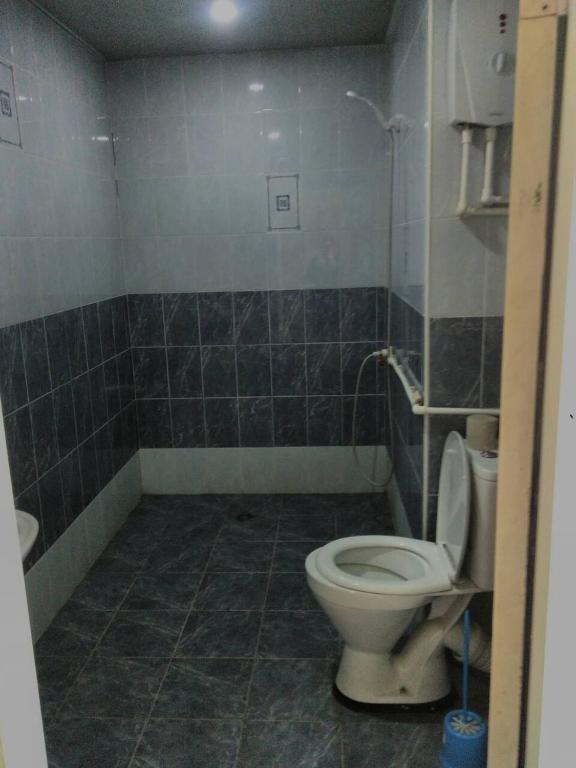 Агарак: Hostel Samuel