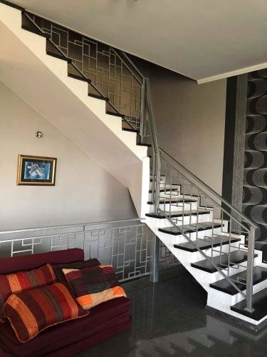 Тбилиси: Tskneti residence