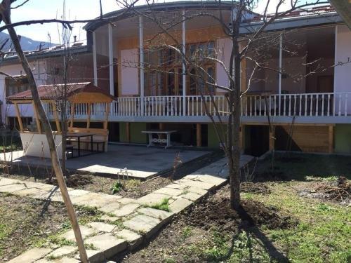 Аракит: Lahic Hostel