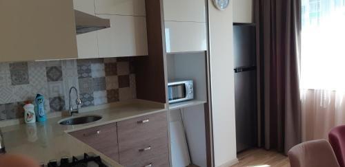 Батуми: Hostel riadam more