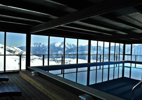 Гудаури: Nightski Room Gudauri Hotel Loft