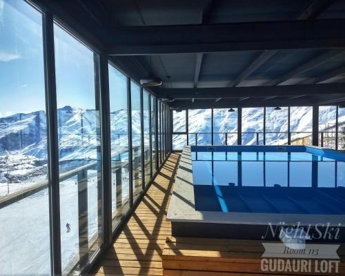 Гудаури: Nightski Room Gudauri Hotel Loft