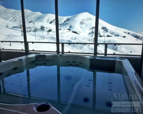 Гудаури: Nightski Room Gudauri Hotel Loft