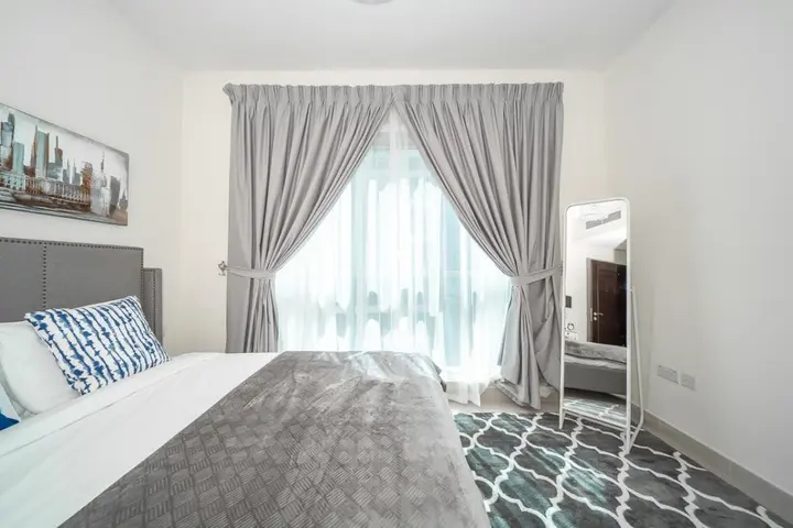 Дубай: Deluxe 2B apartment close to Burj Khalifa