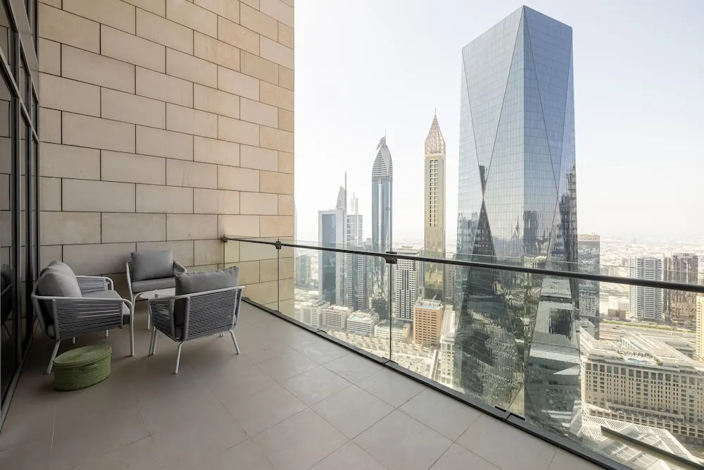 Дубай: Duplex 2BR Burj Daman - DIFC