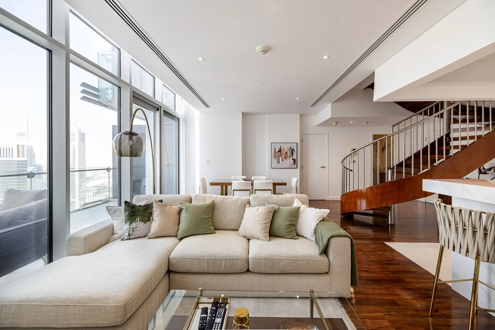 Дубай: Duplex 2BR Burj Daman - DIFC