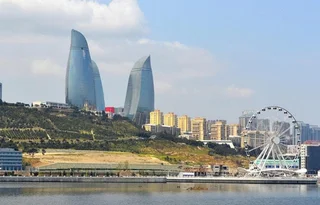 Баку: 7 Bedroom Apartment on LEYLEK - Nİzami st.