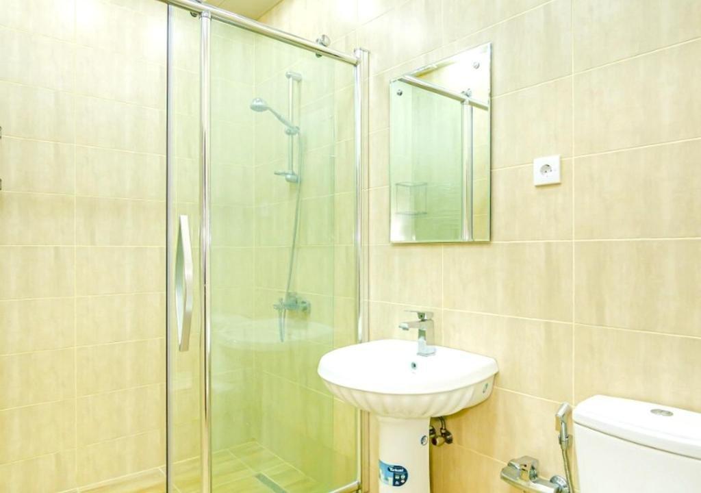 Баку: 7 Bedroom Apartment on LEYLEK - Nİzami st.