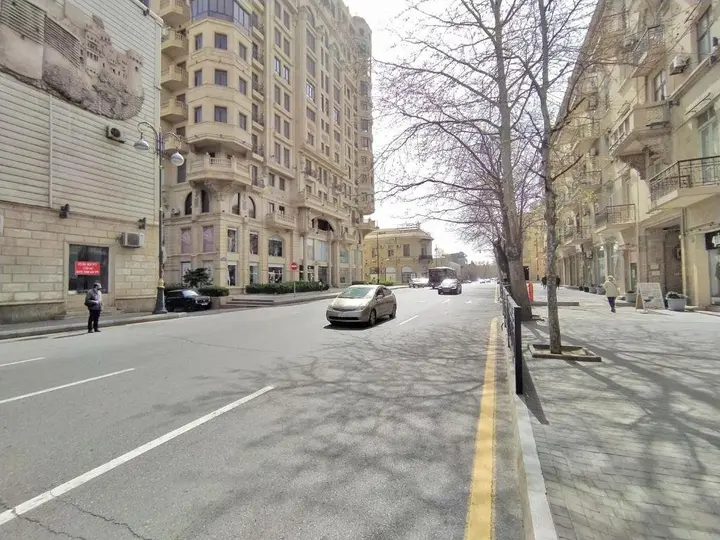 Баку: Two bedroom apartmetns near Nizami street