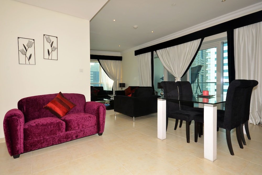 Дубай: 2 BR Apartment - Ocean Heights - MSG 8736
