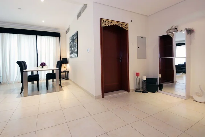 Дубай: 2 BR Apartment - Ocean Heights - MSG 8736