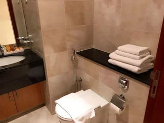 Дубай: 2 BR Apartment - Ocean Heights - MSG 8736