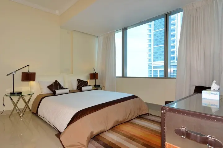 Дубай: 2 BR Apartment - Ocean Heights - MSG 8736