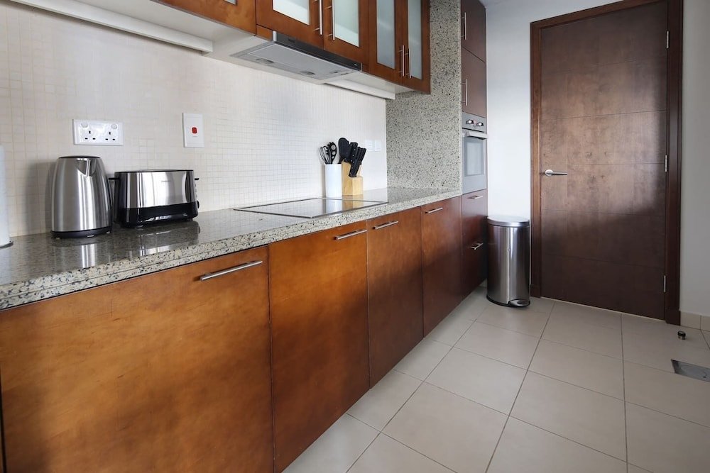 Дубай: Light + Beautiful 1BR in Amazing Downtown Dubai!