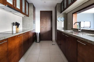 Дубай: Light + Beautiful 1BR in Amazing Downtown Dubai!