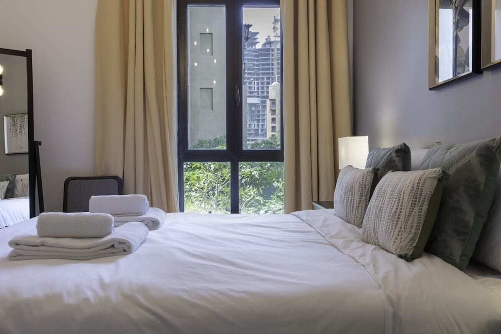 Дубай: Serene Apartment In Dubai Old Town