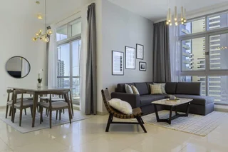 Дубай: Sleek & Serene Apartment w/ Stunning Marina Views