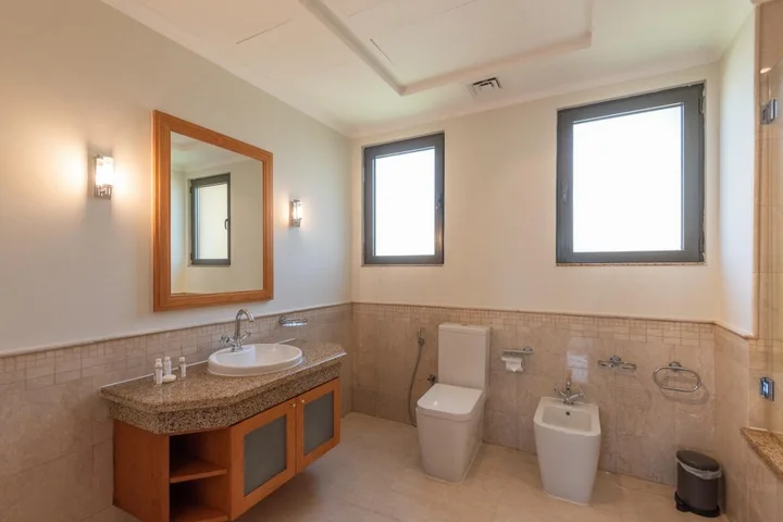 Дубай: Maison Privee - Luxury 5BR Villa with Private Pool and Beach