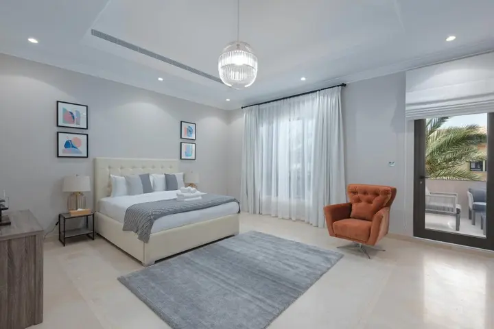 Дубай: Maison Privee - Luxury 5BR Villa with Private Pool and Beach