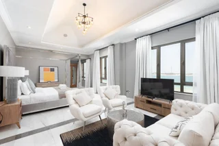 Дубай: Maison Privee - Luxury 5BR Villa with Private Pool and Beach