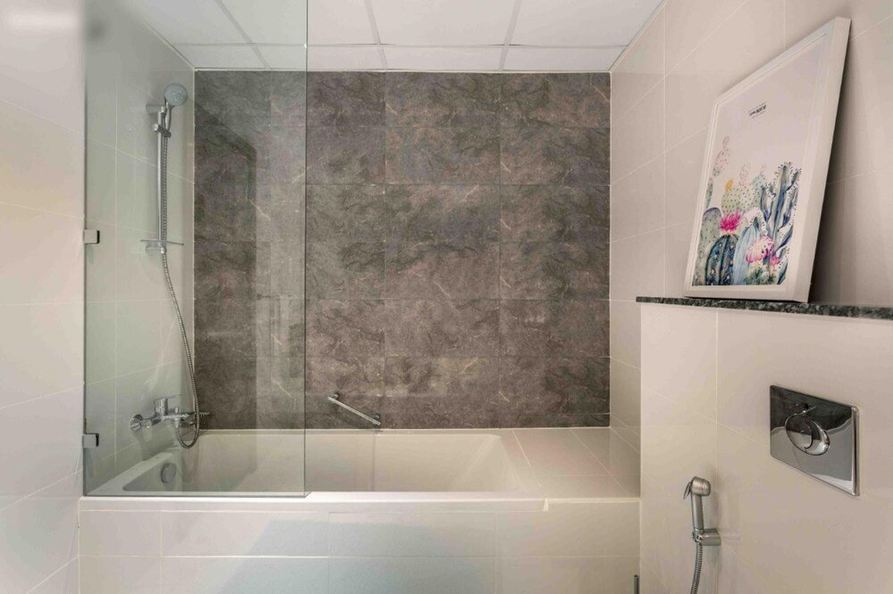 Дубай: Lux 2B Apt Dubai Canal Water View