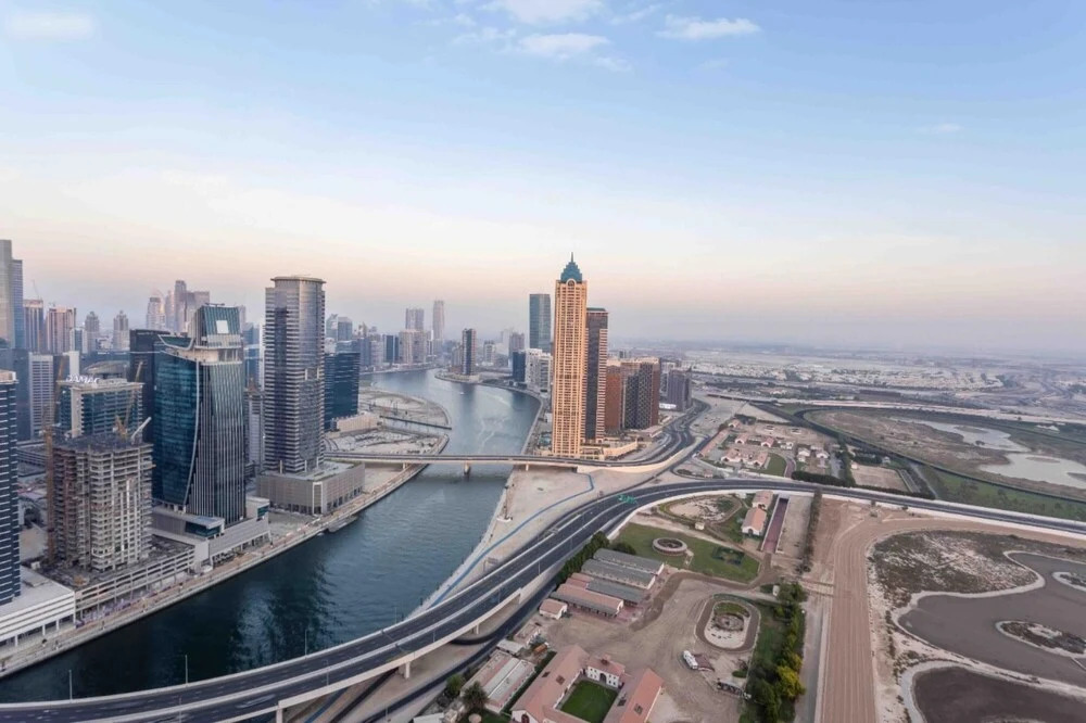 Дубай: Lux 2B Apt Dubai Canal Water View