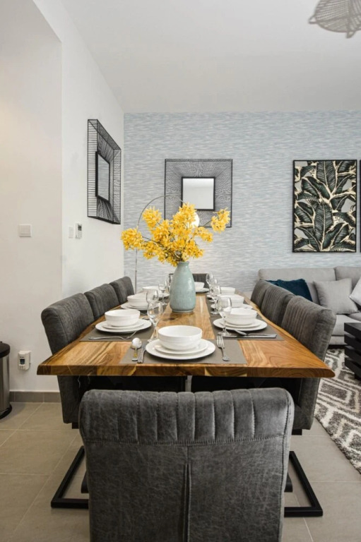 Дубай: Elegant 3 BR Dubai South