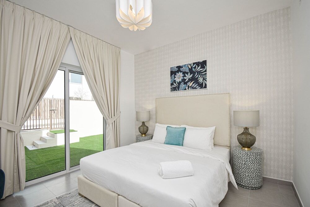 Дубай: Elegant 3 BR Dubai South