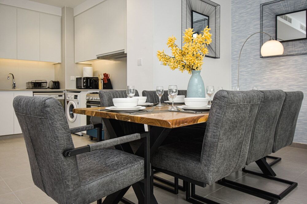 Дубай: Elegant 3 BR Dubai South