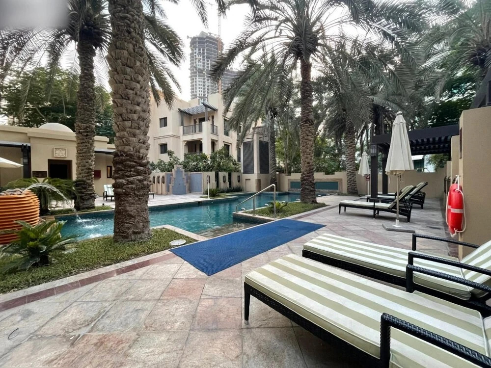 Дубай: Dashing 2B Apt in Old Downtown