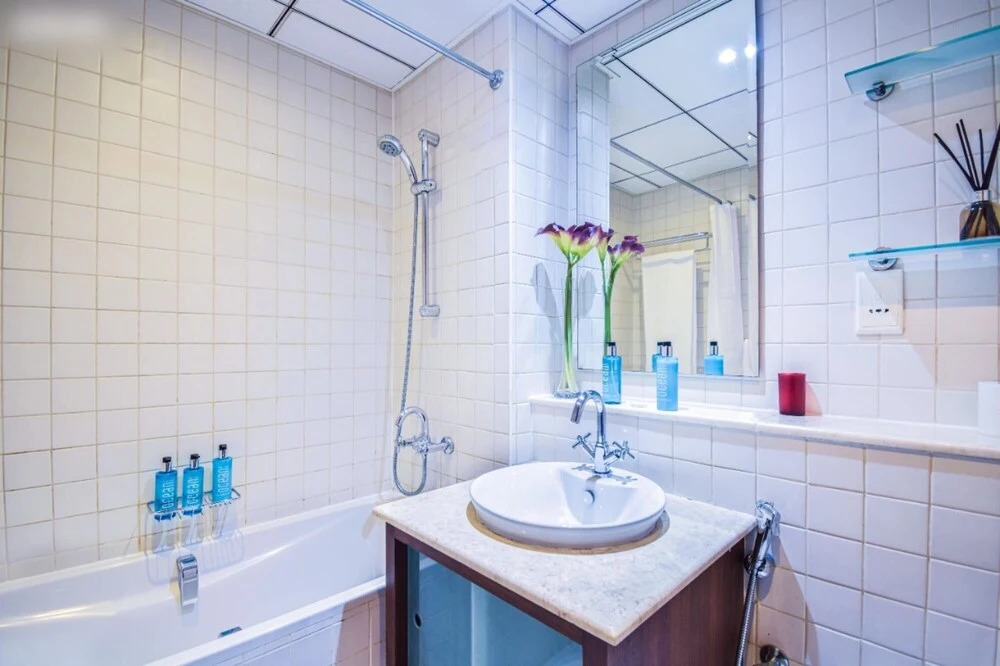 Дубай: 2B Apt With Waterfront View JBR