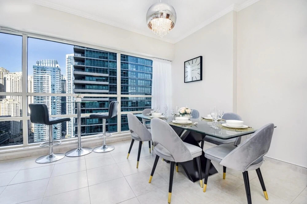 Дубай: 2B Apt With Waterfront View JBR