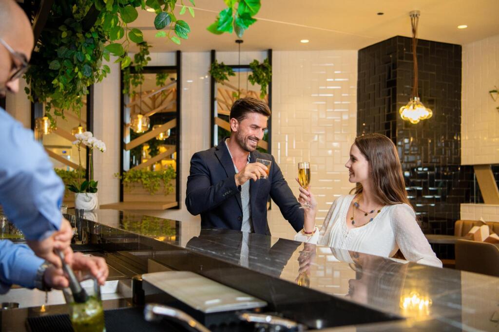 Дубай: Damac Hills 2 Hotel, an Edge by Rotana Hotel